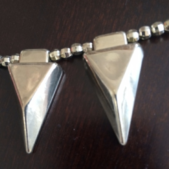 BOHO Pyramid Arrow Bib Anthropologie Gold Necklace - Picture 2 of 5